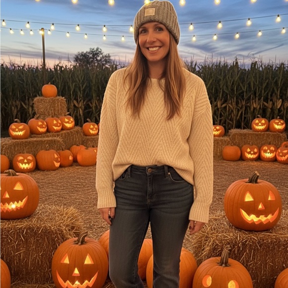 @tsauce597 is now live! ❤️❤️Like this post to be notified when I go live❤️❤️ - Picture 11 of 14